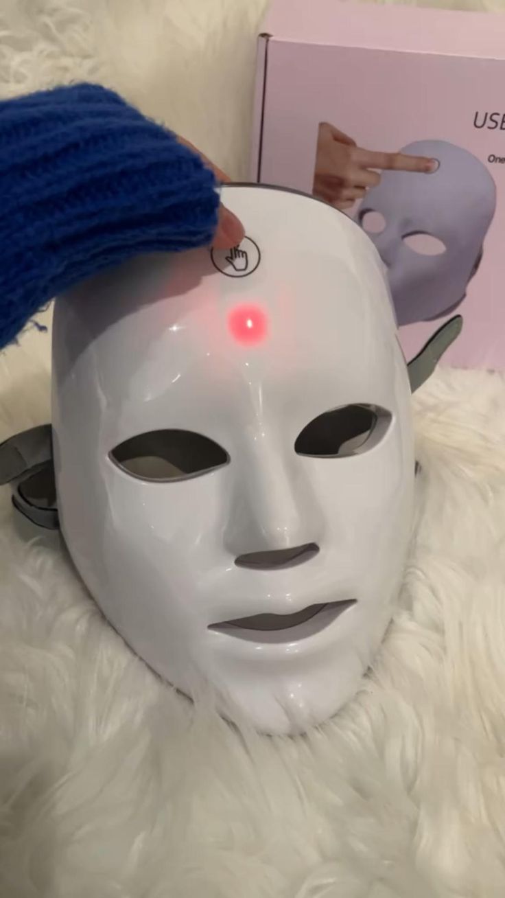 Glow Portable 7-Color LED Face Mask - Soothing Ritual